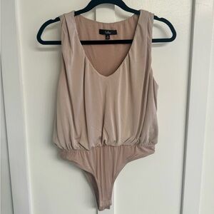 Lulu's Chic on Repeat Taupe V-neck bodysuit